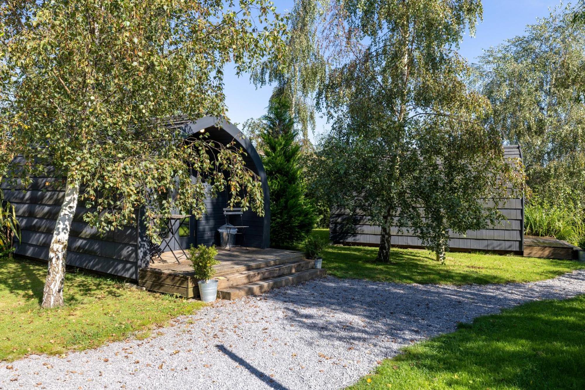 Wigginton  The Little Hide - Adult Only Camping Pods מראה חיצוני תמונה